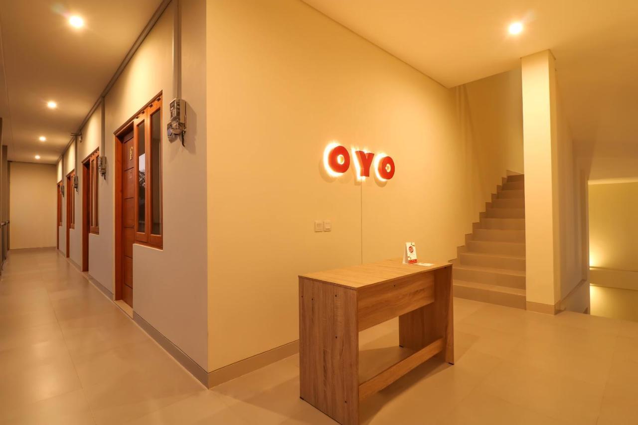 Oyo 1200 Kencana Residence Jimbaran Extérieur photo