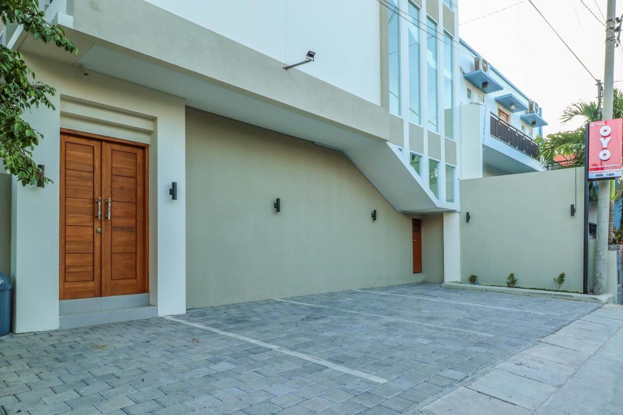 Oyo 1200 Kencana Residence Jimbaran Extérieur photo