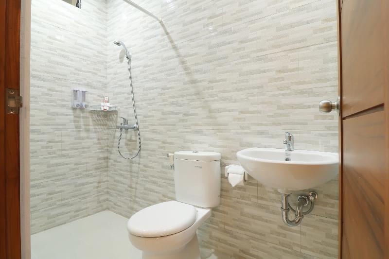 Oyo 1200 Kencana Residence Jimbaran Extérieur photo
