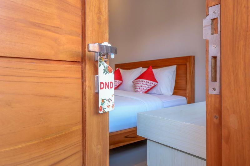 Oyo 1200 Kencana Residence Jimbaran Extérieur photo